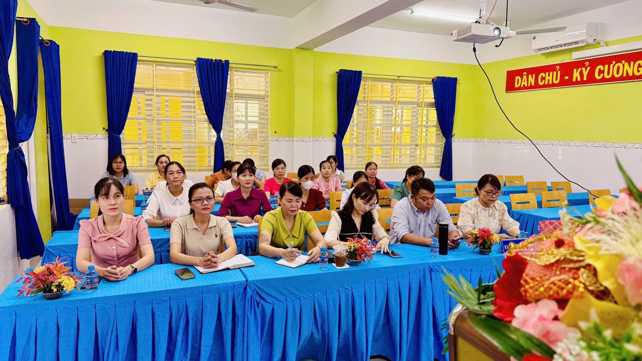 z6992389867368 97e4f9b2ef04b6fbc09f2849786db352