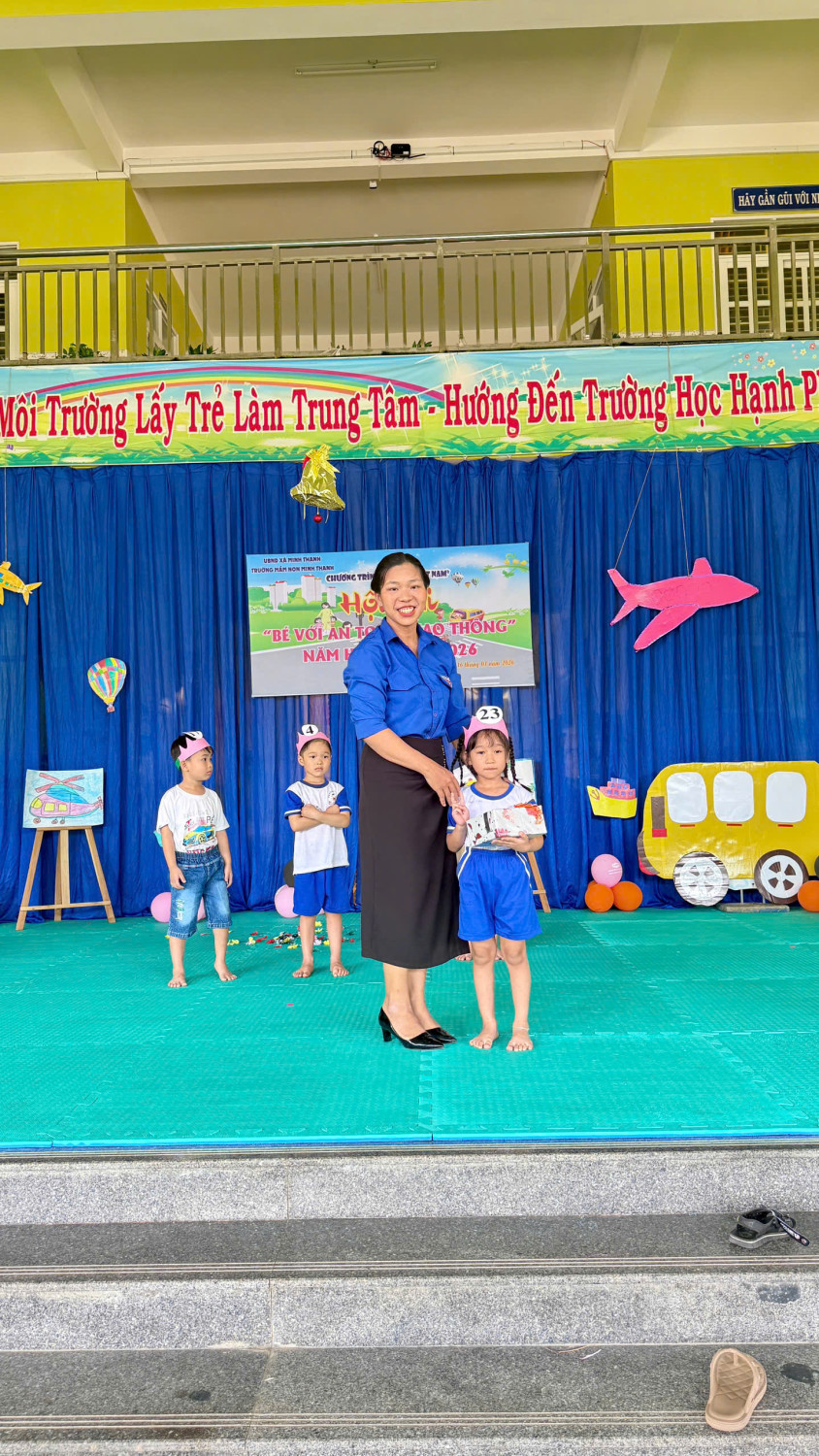 z7435991187717 e82026292be703f27df5ba0d73d6e94d