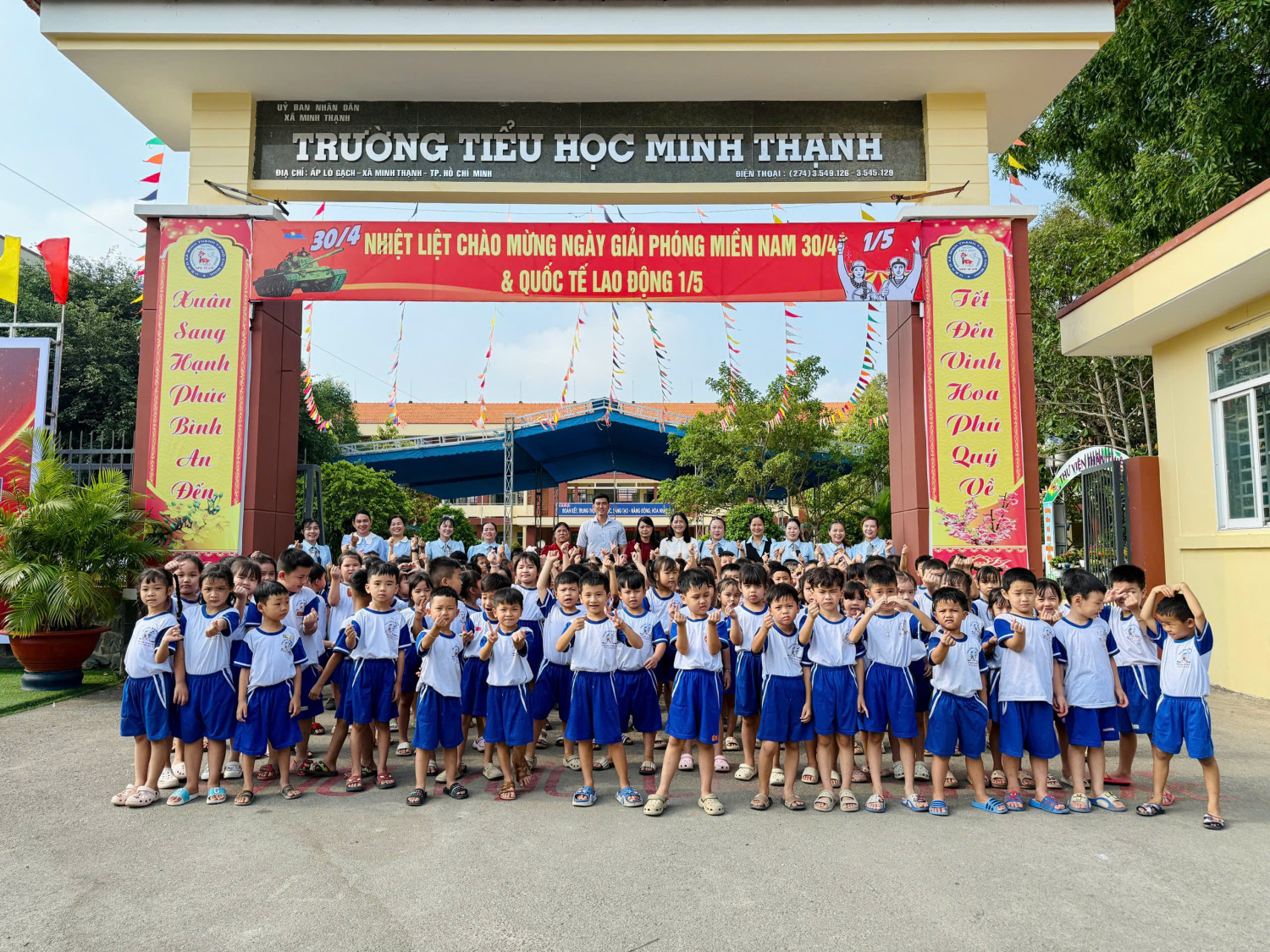 TRƯỜNG MẦM NON MINH THẠNH TỔ CHỨC CHO TRẺ 5 TUỔI THAM QUAN TRƯỜNG TIỂU HỌC NĂM HỌC 2025-2026